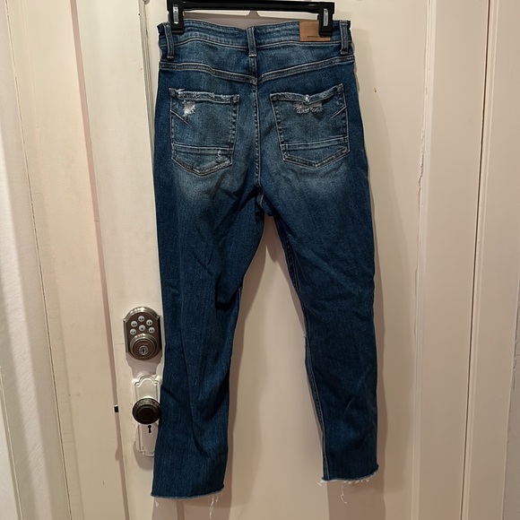 BKE mom jean. High rise size 27 - Picture 4 of 4
